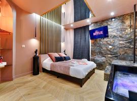 Welcome to Secret Love, hotel com banheiras de hidromassagem em Yerres