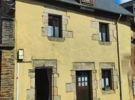Maison Josselin proche château