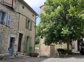 F2 de caractère dans un hameau typique provençal, hotel v destinaci Comps-sur-Artuby