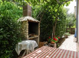 Apartments Kika，寧的飯店