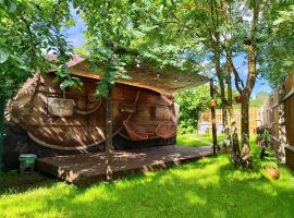 Pilsētas glempings - "Gliemezis", campsite in Valmiera