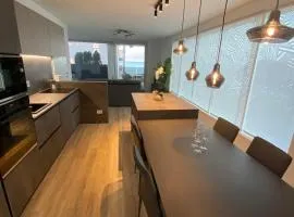 Penthouse Golden Lux