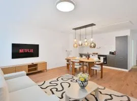 Chic and Spacious 2-Room Apt in Wuppertal Center
