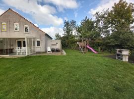 Kustverhuur, Vakantiepark Fort Soleil 28，布雷斯肯斯的飯店