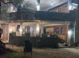 Nana Dea, hotel di Utjeha