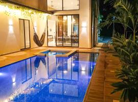 Hermosa casa vacacional en Condominio campestre con baño turco، فندق في كارمن دي أبيكالا