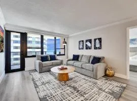 Breathtaking resort condo w beach service Unit 908