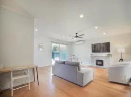 Central Forest Hill 3br2ba Houseparking