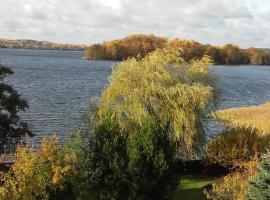 Pokoje Herta - Domek letniskowy, parkolóval rendelkező hotel Stawigudában