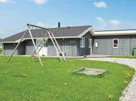 Holiday Home Pøt Strandby X