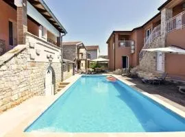 Klimatisierte Wohnung in Tar mit Terrasse, Grill und Garten