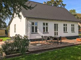 Three-Bedroom Holiday Home In Nexo、Neks&oslash;のラグジュアリーホテル