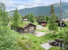 Three-Bedroom Holiday Home In Heidal