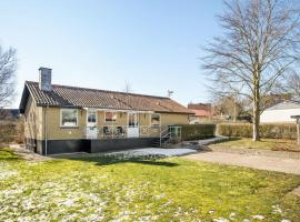 Lovely Home In Gudhjem With Wifi, Hotel in Gudhjem