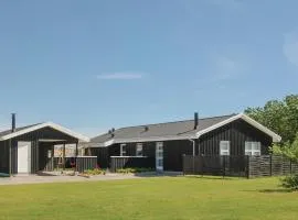 Four-Bedroom Holiday Home In Lokken