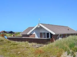 4 Bedroom Amazing Home In Hvide Sande