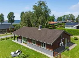 Gorgeous Home In Stubbekøbing With Wifi