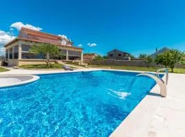 Gorgeous Home In Gornje Rastane