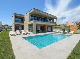 Amazing Home In Medulin