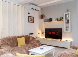 Spacious & Relaxing Home with Free Parking