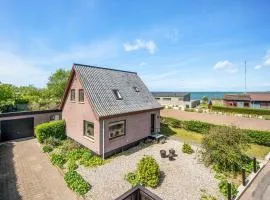 3 Bedroom Nice Home In Bagenkop