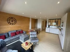 Appartement T3 confortable avec 2 chambres, parking, proche pistes - FR-1-787-1
