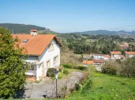 Casa con jardín en Gama