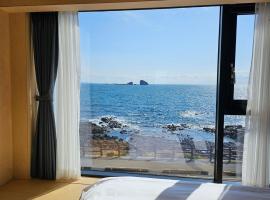 Hygge Hotel, hotel s jacuzzi v destinaci Sogüpcho