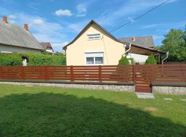 Napfény Vendégház, hotel em Vonyarcvashegy