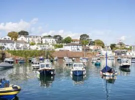 Quayside View - Luxury Apartment on Paignton Harbour