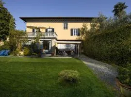 Al Porto Di Lucca B&B