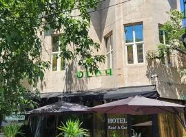 Olive hotel
