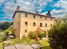 La Casa di Francesca tra le Colline di Lucca in Toscana