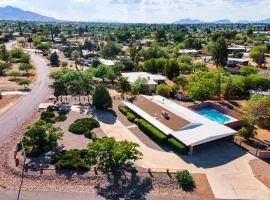 Luxe 4BR 2BTH l Pool & Grill l Central Location l Mountain View l Family Vacation l RV Site