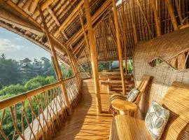 Sunrise House 3bd Bamboo Villa Pool