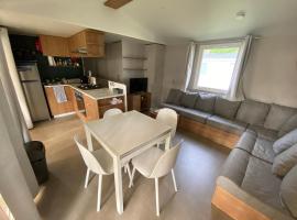 Mobil Home - Camping Les Oyats 4 étoiles, hotel en Seignosse