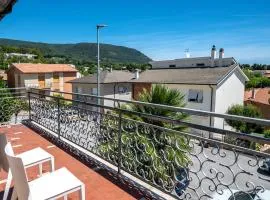 S303 - Sirolo, ampio trilocale in zona tranquilla