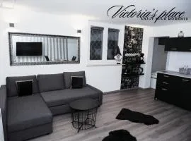 Victoria's Place Apartment