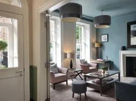 Montagu Place Hotel