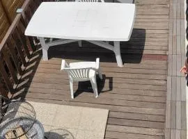 Appartement-1- prive, terrasse, parking et jardin