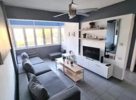 Beachside Comfort - 2Br Apt,5 Min to the Beach