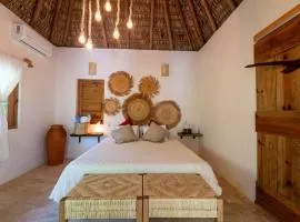 Casa Mariposa Beach Hotel