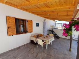 Fotis apartment, viešbutis mieste Dhërmi