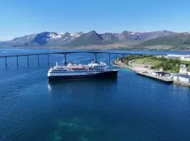 Risøyhamn Kafe