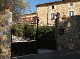 Mas de la rose, hotel v destinaci Vallon-Pont-dʼArc