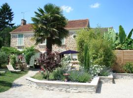 Gîtes Le Petit Nailly, casa o chalet en Magny-les-Hameaux