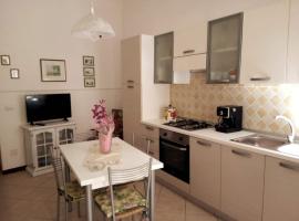 Casa Danero "U dabassu" - Centro storico di Carloforte, κατάλυμα με κουζίνα σε Carloforte