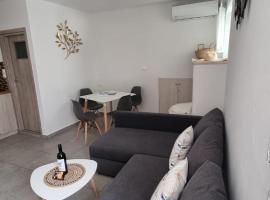 G-House Skiathos, hotel en Skiathos