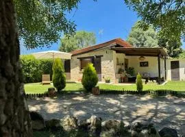 Casita Rural de Campo con Jardín Privado
