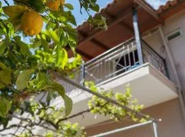 Cozy loft Big balcony all comfort Near Sarandë